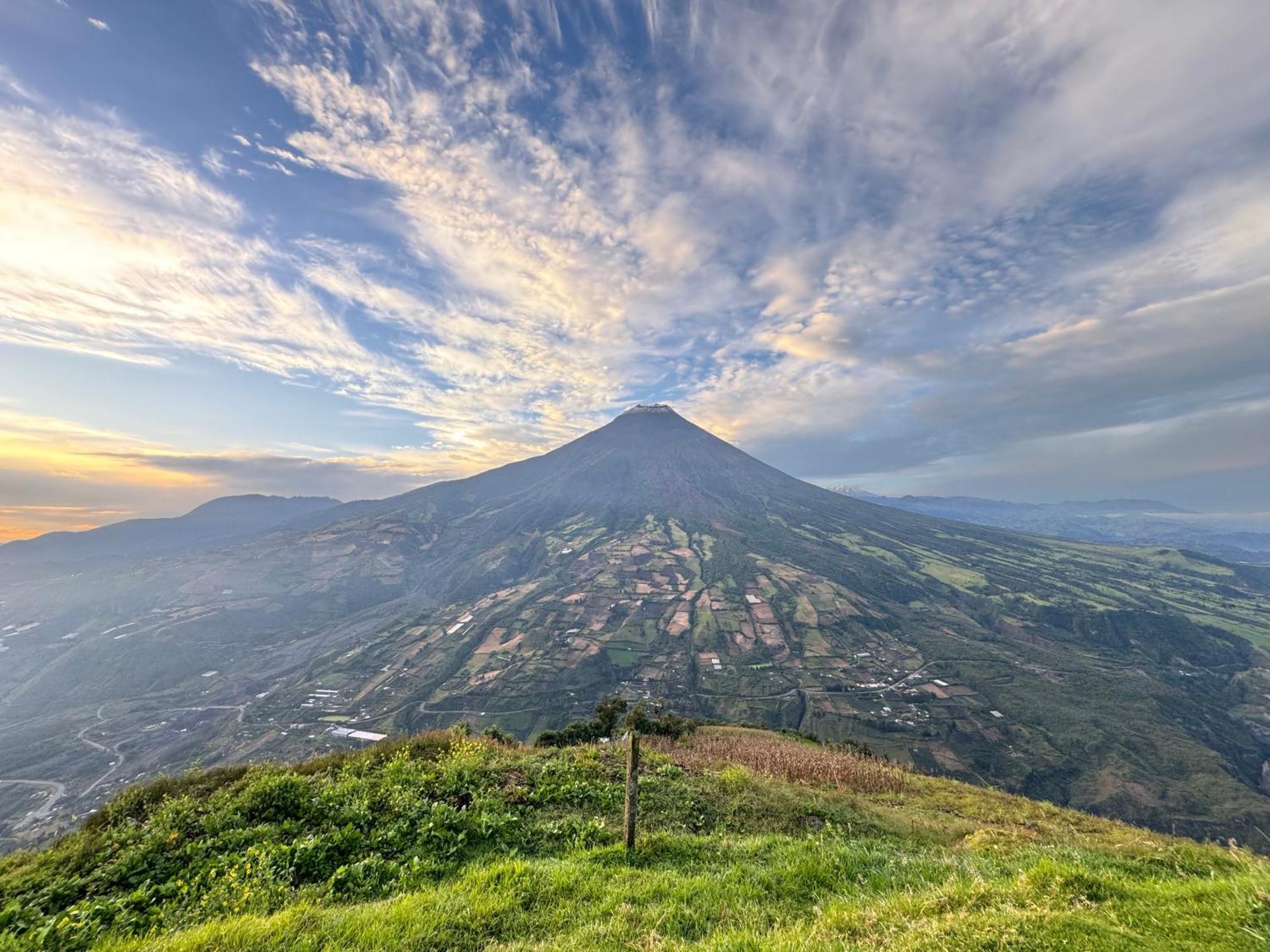 High-End Holiday Cabin - Tungurahua Hot Springs Baños Zewnętrze zdjęcie